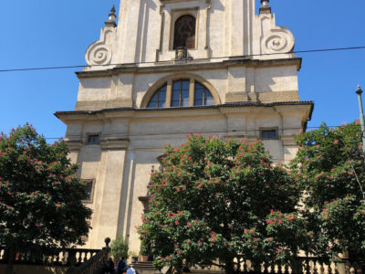 PRAGA: Lo que necesitás saber para visitar la Iglesia del NIÑO JESÚS de PRAGA